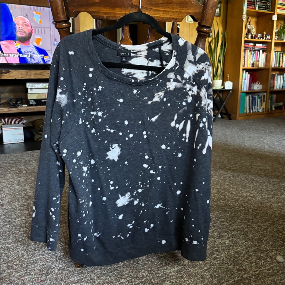 Torrid Splatter Long Sleeve Top. Size 2.